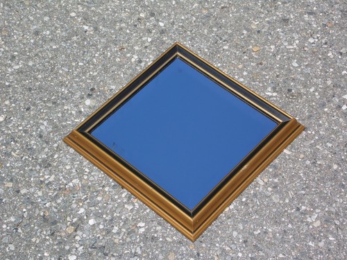 Espejo de pared cuadrado biselado dorado y negro vintage de Ethan Allen - Imagen 4 de 10