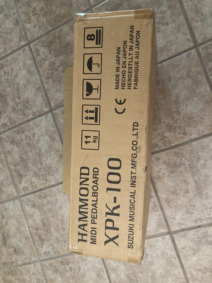 HAMMOND - PEDAIS DE BAIXO MIDI XPK-100 NOVOS/MANUAIS E CABOS - Imagem 2 de 4