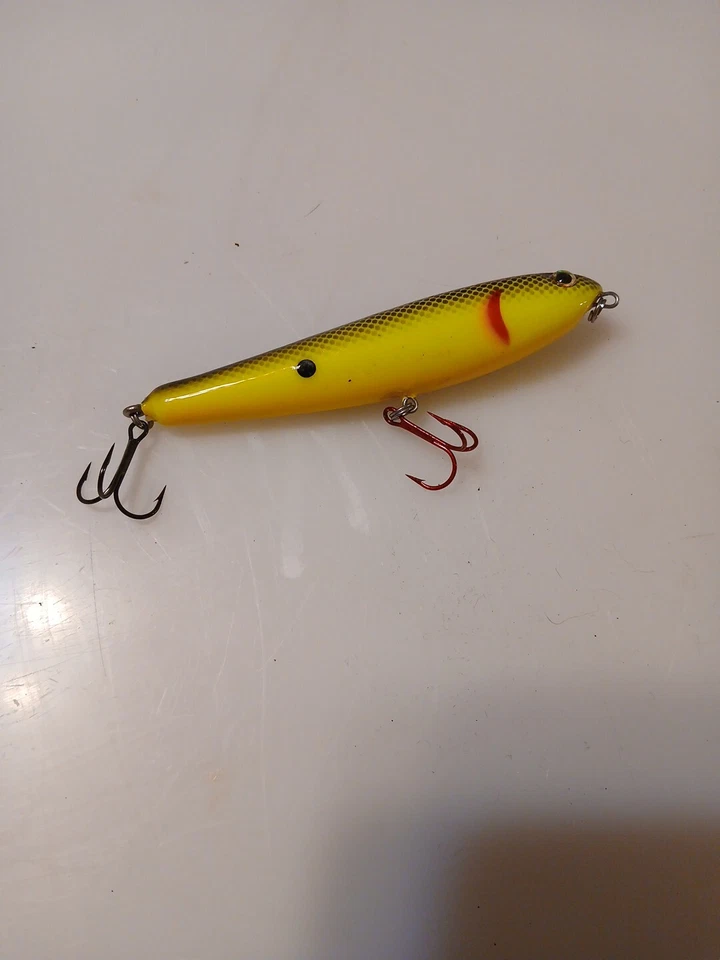 Fishing lures with case - Image 4 of 4