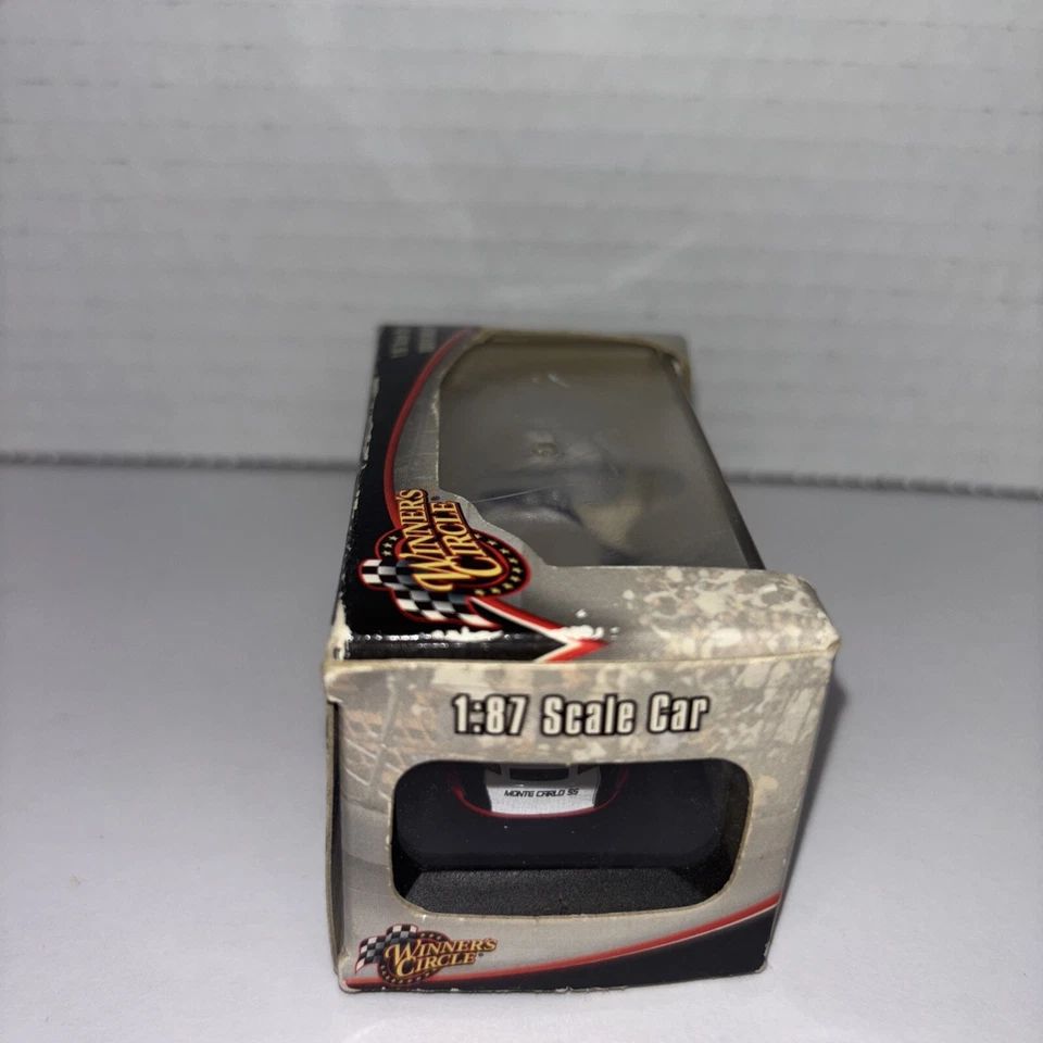 Dale Earnhardt Jr #88 National Guard Hood Car Daytona 500 Winner's Circle 2006 - Image 4 of 4