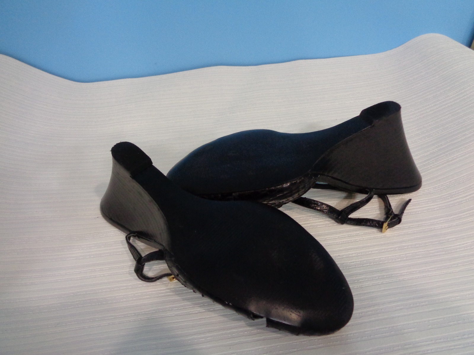 Lauren Ralph Lauren Slingback Heels Sz 7.5 Black Leathe Animal print Point Toe