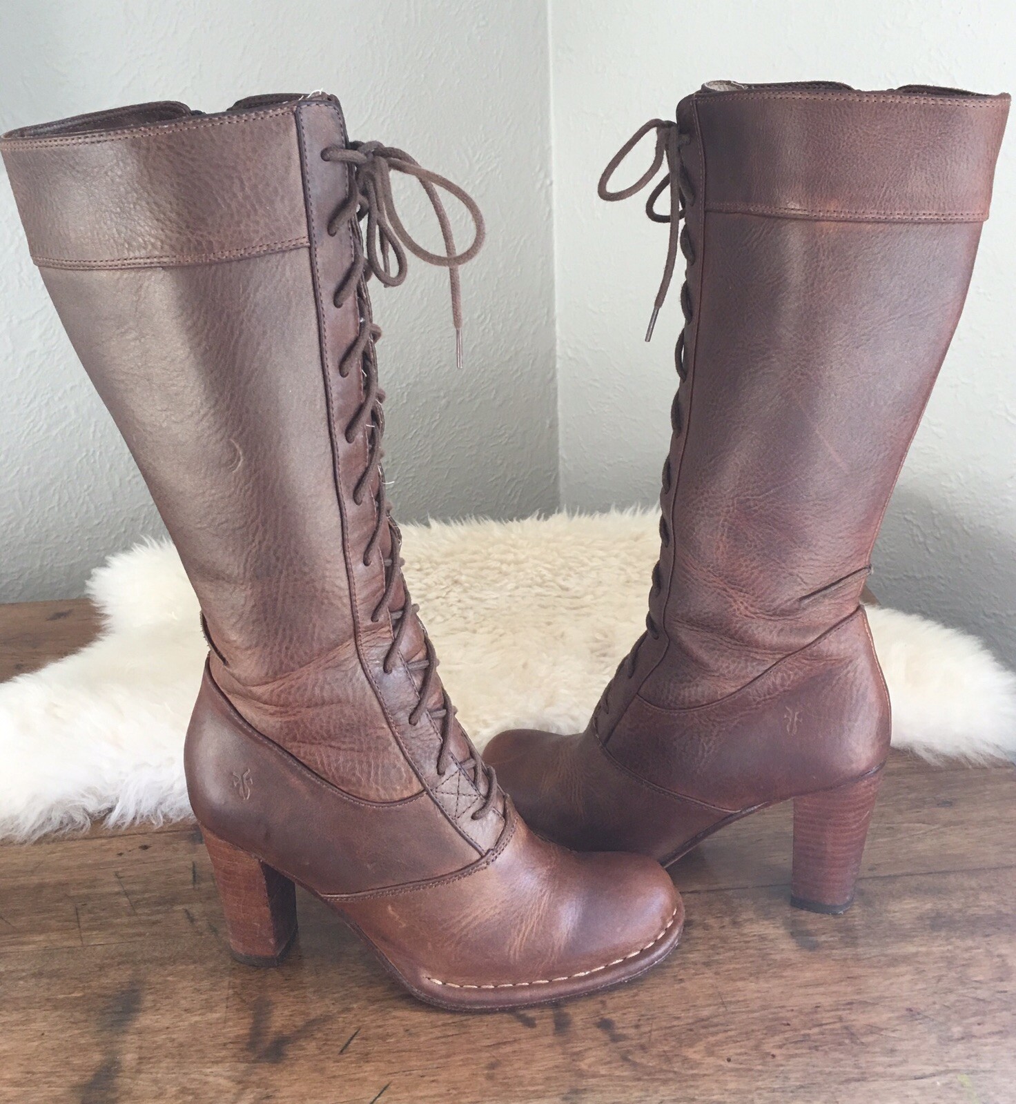 Frye 77610 Villager con Cordones Marrón Brillo Cremallera Tacones altos con Encaje botas US 6.5 7 Usado En Excelente Estado Frye 77610 Villager con Cordones Marrón Brillo Brillo Brillo Cremallera Tacones altos con Encaje botas US 6.5 7 Usado En Excelente Estado 426358