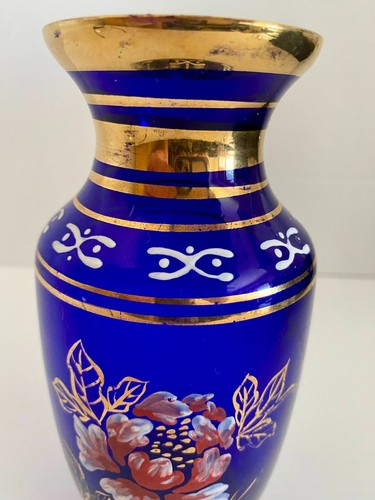 Bohemian Czech Cobalt Blue Glass Vase Gold Gilt Hand Painted flowers 19cm - Picture 8 of 9