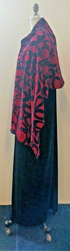 Adini Velour Red and Black Circle Printed Shawl/Wrap - Picture 6 of 6