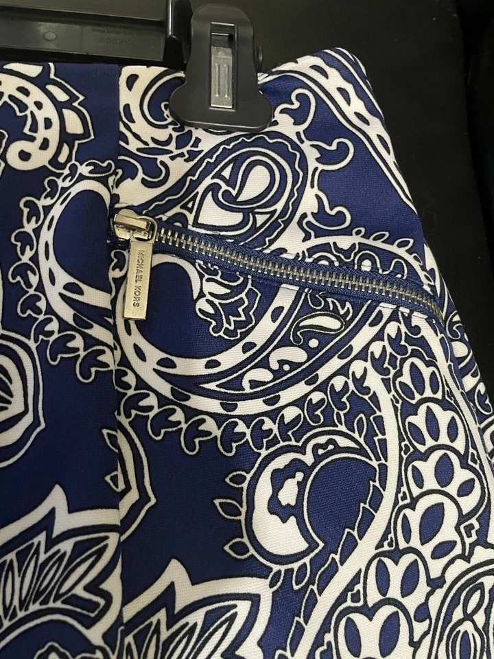 MICHAEL KORS Tapered Skirt 8P Navy & White Paisley Side Zip NWOT - Image 2 of 4