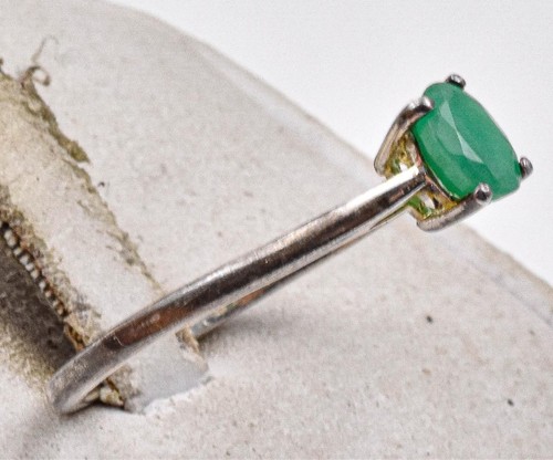 Vintage Sterling Silver & Natural .40ct Mined EMERALD ENGAGEMENT Ring size 10.75 - Picture 3 of 4