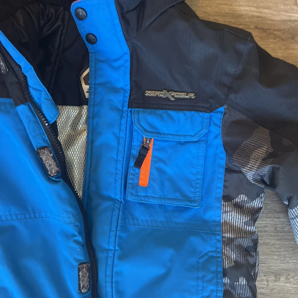 Chaqueta de esquí forrada de vellón con capucha azul negra talla 5/6 ZeroXposur para niños pequeños Foto 2 de 2