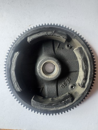 Volante Honda BF25A BF30A uso agua dulce súper bonito - Imagen 3 de 4
