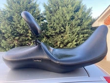 Harley Davidson Road Glide Street glide TOURING MODELS '08-'23  Le Pera Seat