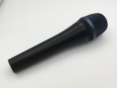 SENNHEISER e 945