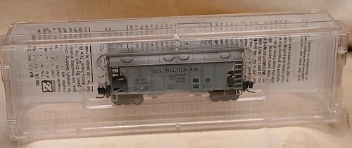 Z U.S. SILICA CO 10004 ISPX COLORADO SPRINGS 2 Bay HOPPER *Z* Scale 1:220 Train - Picture 4 of 11