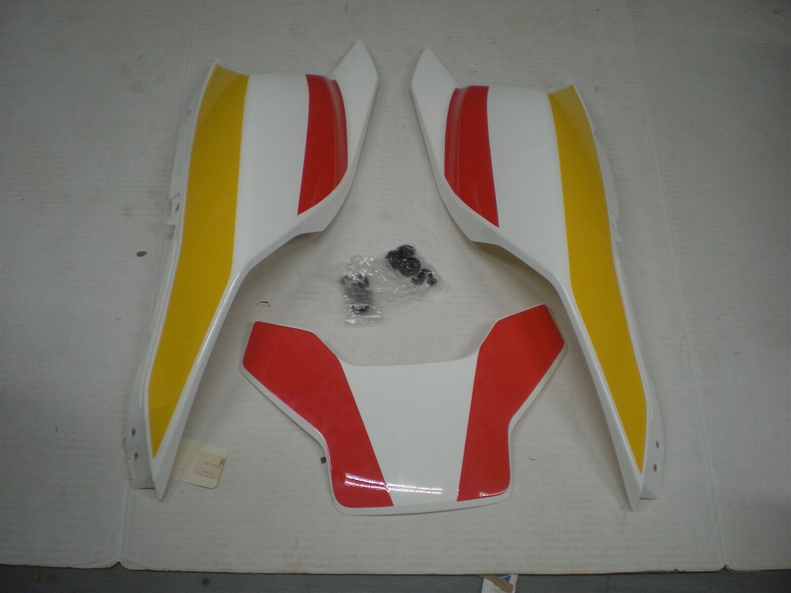 S L1600 Nos Oem Can-Am Exclusive White Panel Kit Limited Edition 2019 Ryker 219400927
