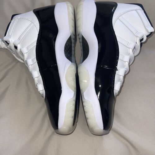 Size 9 - Jordan 11 Retro Mid Gratitude / Defining Moments - Picture 7 of 10