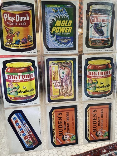Lotto di 109 confezioni stravaganti originali Topps 1974 anni 70 adesivi retro marrone chiaro L@@k! - Foto 22 di 24