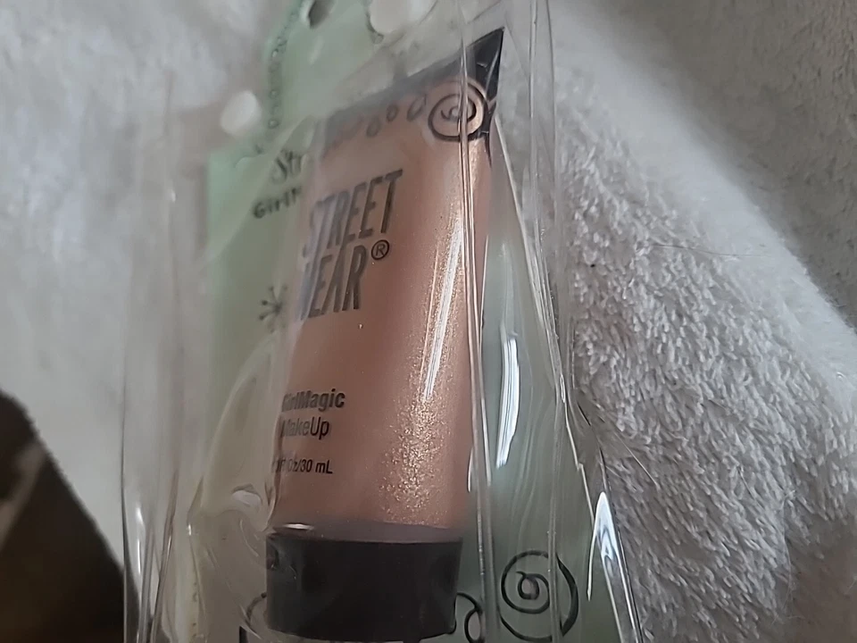 Revlon Street Wear Girl Magic Makeup Golden Glam Rare Discontinued - Image 4 of 4