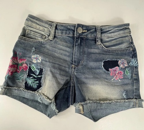a.n.a. New Approach Denim Cut Off Shorts W/ Flowers Size 2 - Picture 1 of 14