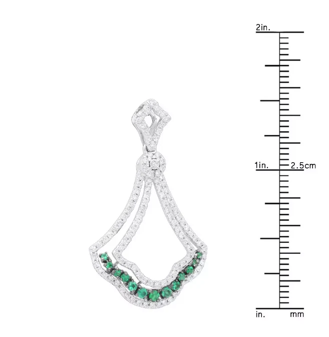 Cuenta con esmeraldas verdes y diamantes blancos creados en laboratorio colgante de lujo para mujer Foto 3 de 4