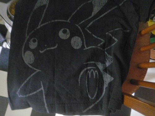 Pokemon Center Pikachu 2011 Black shirt Mall Tour Small size ? Kids or Adult ? - Picture 4 of 4