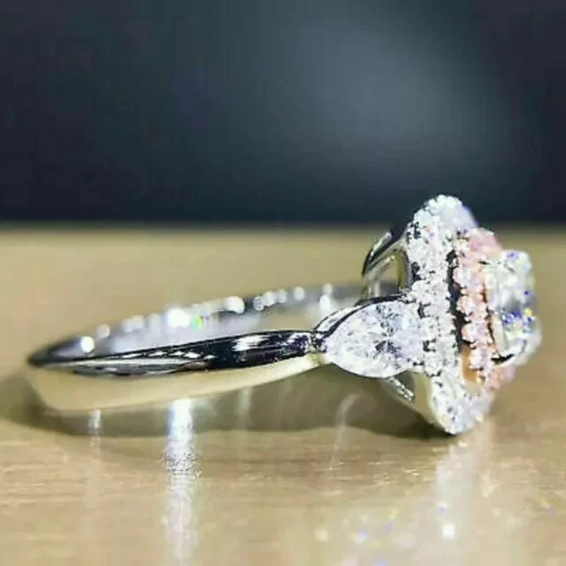 Alianza de boda de zafiro rosa de corte cojín creada en laboratorio de 2,50 quilates enchapada en oro blanco de 14 quilates Foto 4 de 4