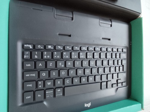 Logitech Universal Folio - Picture 3 of 5