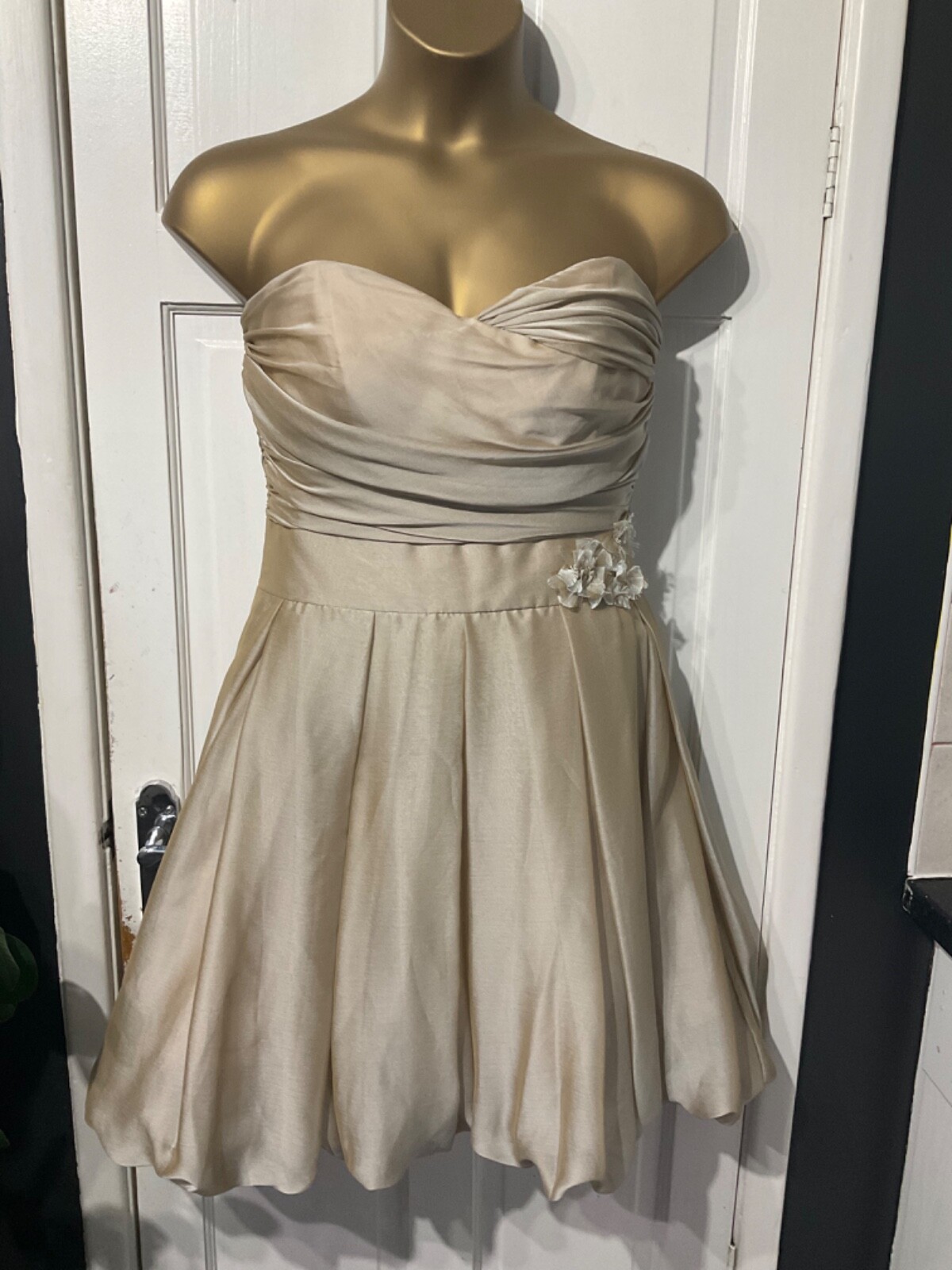 Picture 2 of 22