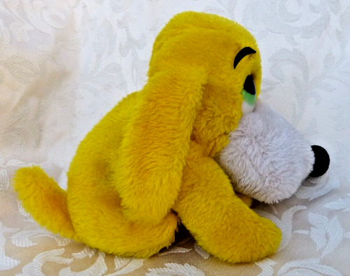 "DROOPY" SMALL VINTAGE YELLOW PUPPY DOG PLUSH BEANIE TOY - 1976 - R.DAKIN & CO - Picture 7 of 8