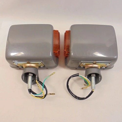 Fot Toyota Land Cruiser FJ40 FJ45 FJ50 FJ55 BJ40 BJ45 FRONT TURN SIGNAL LIGHTS - Foto 2 di 3