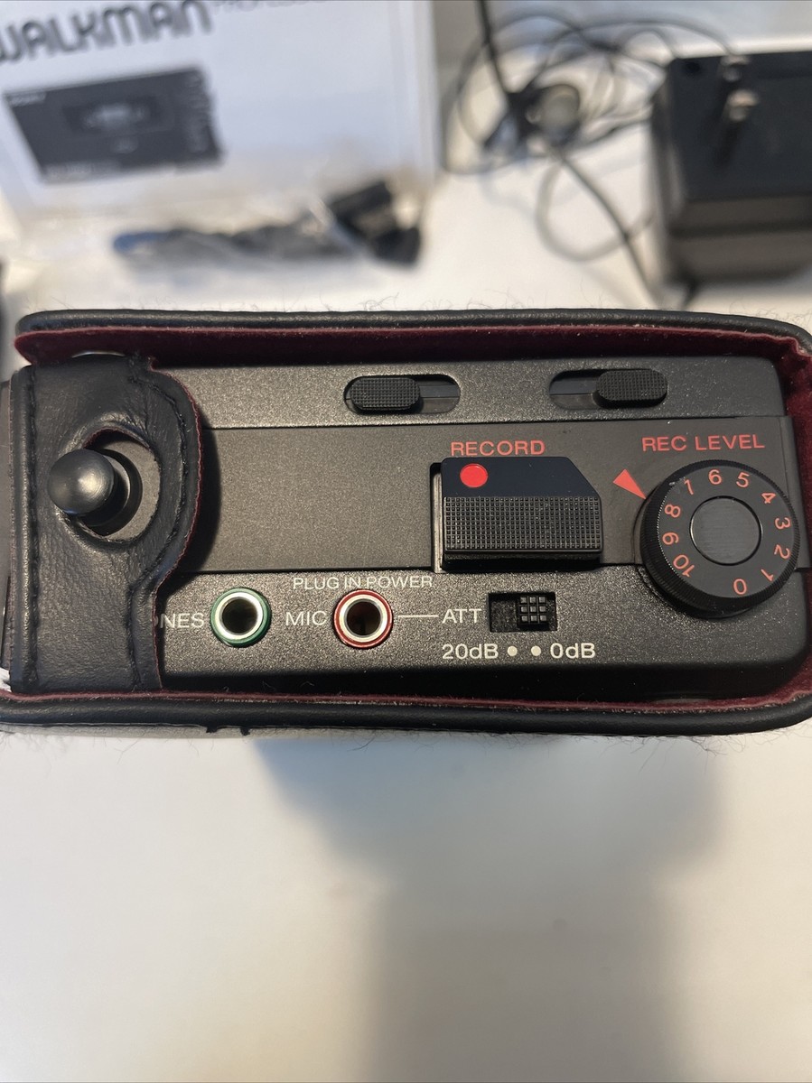 SONY WALKMAN WM-D6C用　純正 革ケース SONY WALKMAN WM-D6 WM-D6C 専用 純正 革ケース ②