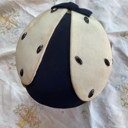 1950's Vintage Woman's Hat Black and Cream with Beads - Picture 3 of 5