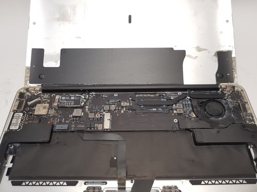 Apple MacBook Air 13" Early 2015 - i5 - 4GB RAM Saldata - NO SSD - Foto 7 di 14