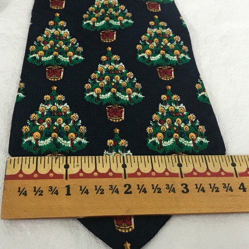CC Hughes Christmas Tree Tie Necktie 100% Silk Navy Blue Holiday Vintage  - Picture 9 of 9