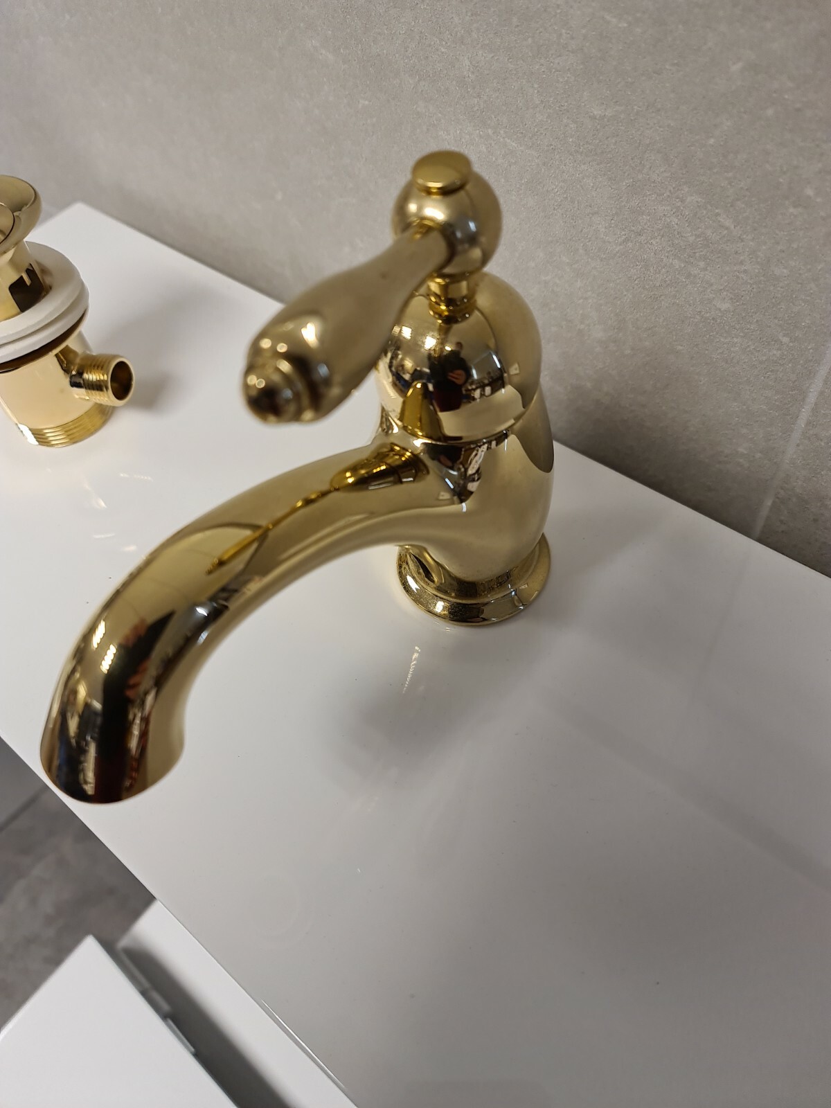 St James Antique Gold Single Lever Basin Mixer Bardzo popularna, klasyczna popularność