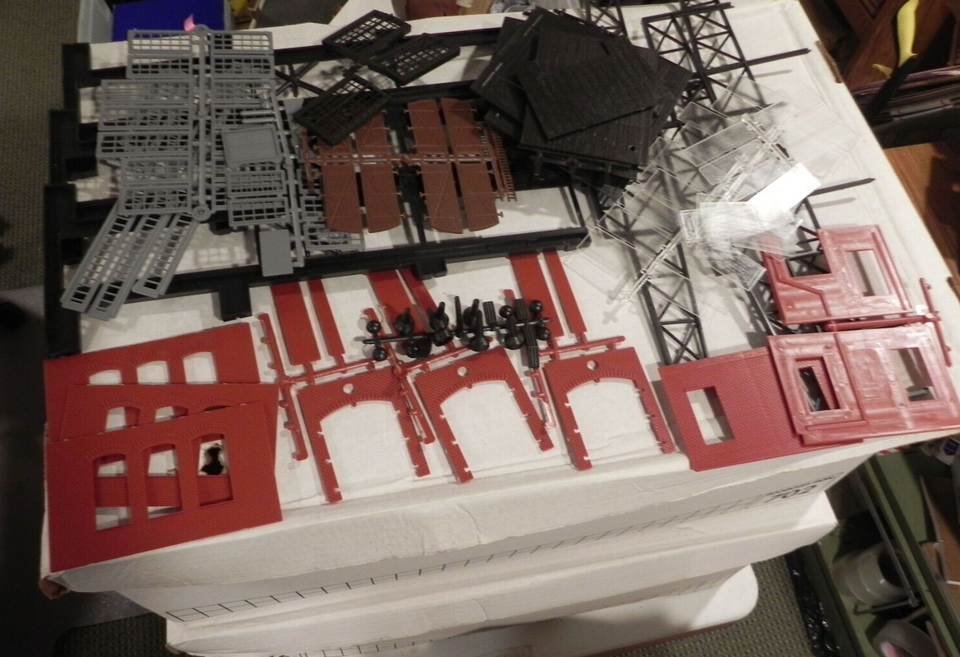 HO Scale Building Kit Con-Cor B803 Heljan 3 Stall Roundhouse | eBay