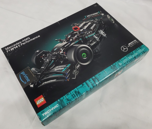 LEGO Technic Mercedes-AMG F1 W14 E Performance Race Car Building Set - 第 2/5 張圖片