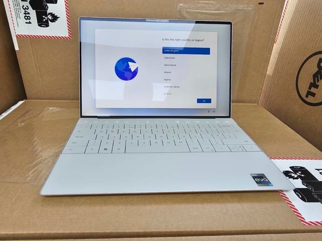 Dell XPS 9320 Plus 12. Gen i7-1260P 1TB SSD 32GB RAM 13,4″ OLED 3,5K Touch W11