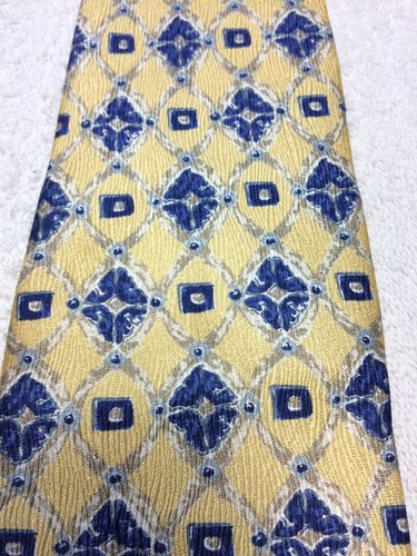 LANDS END MENS TIE YELLOW WITH BLUE AND GRAY 4 X 59 - Picture 3 of 4