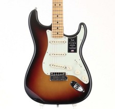 Fender American Ultra Stratocaster Maple Fingerboard Ultraburst 2021