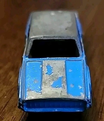 Tootsie Toy Made In Chicago Limited Edition Blue Diecast Car 1:64