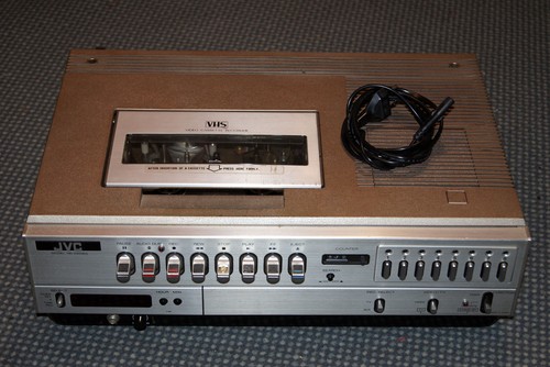 VINTAGE JVC HR-3300 EG DIES IST DER LEGENDÄRE VHS-RECORDER VON CA. 1979 - Bild 2 von 10
