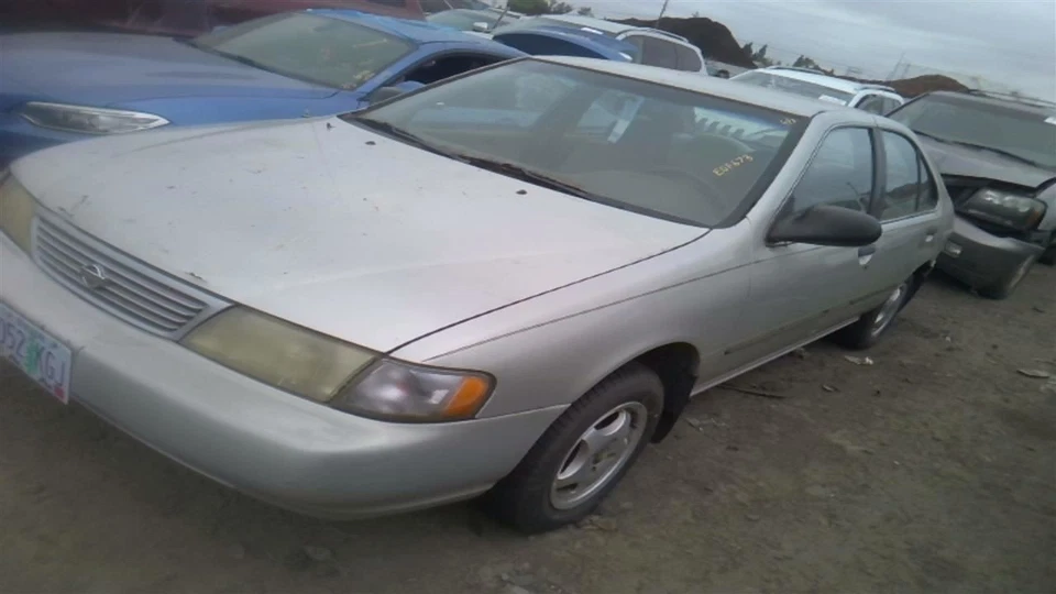 SENTRA    1995 Door Handle Exterior 30125127 - Image 4 of 4