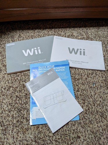 Nintendo Wii Console RVL-001 w/ 2 Wii-Motes, 2 Nunchucks, and Cables - Picture 11 of 14