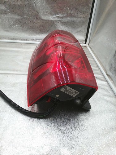 Genuine GM 2007 - 2014 SUBURBAN TAHOE OEM LEFT REAR HALOGEN TAIL LIGHT 25862701 - Bild 2 von 6