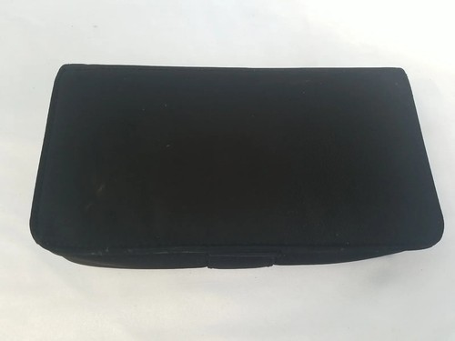 Crysler Pacifica 2007 Owners Manual With Black Case - Picture 6 of 6