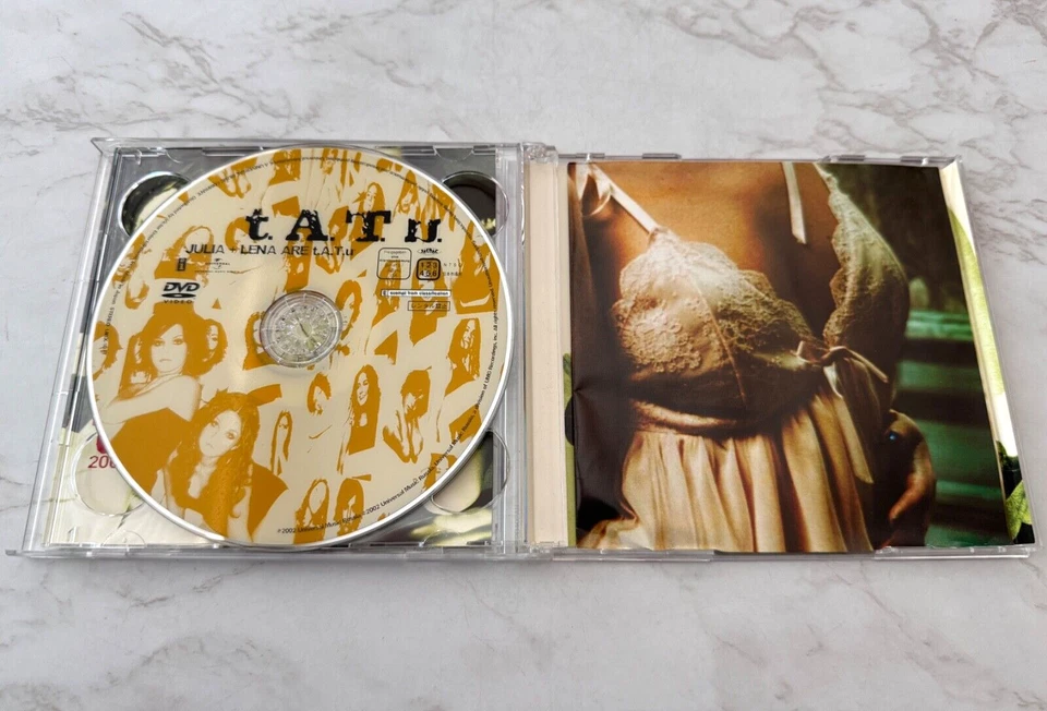 T.A.T.U. 200 KM/H In The Wrong Lane CD/DVD DELUXE ED. JAPAN IMPORT! w/Slipcase! Foto 4 de 4