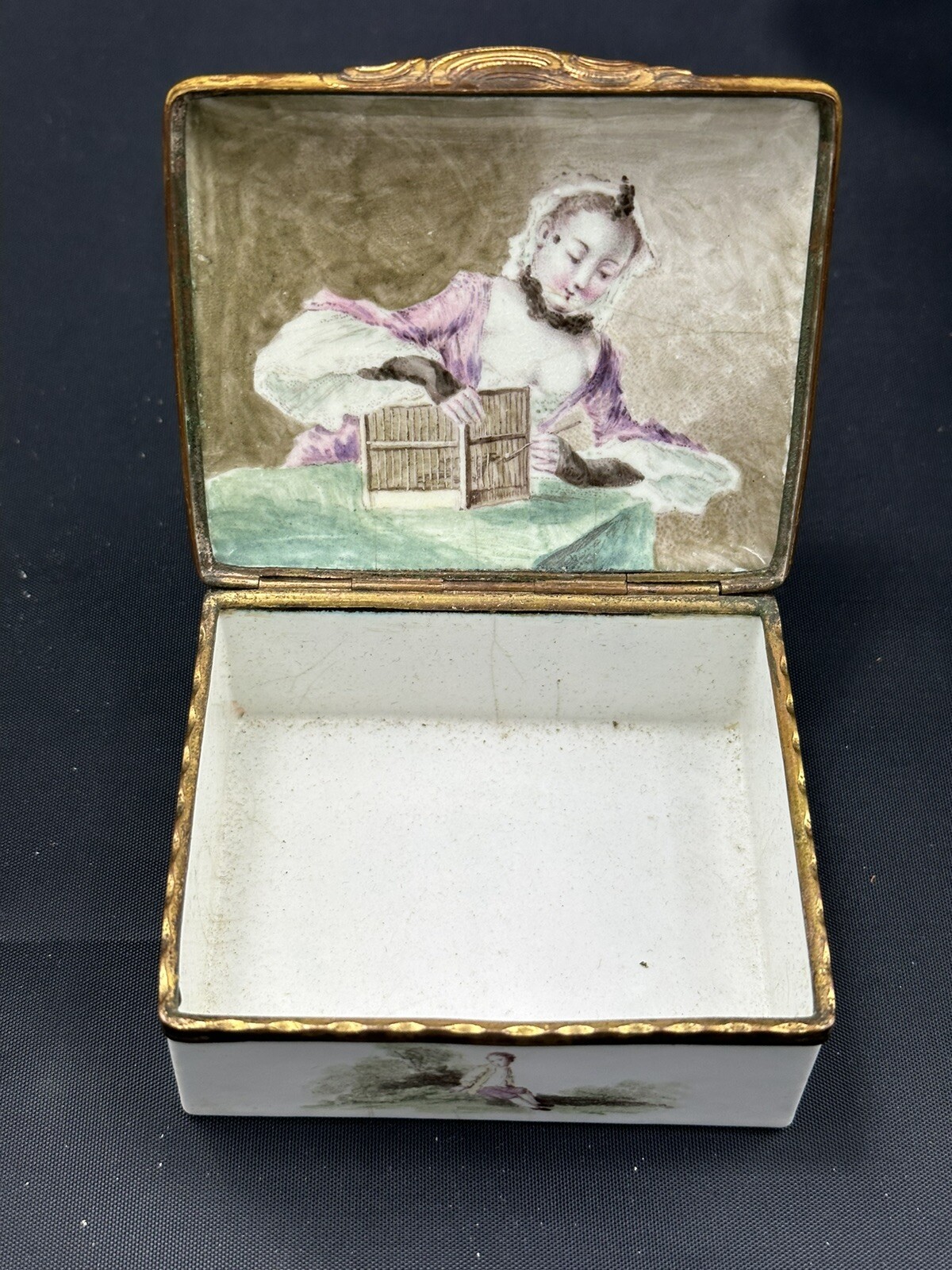 Picture 3 of 17