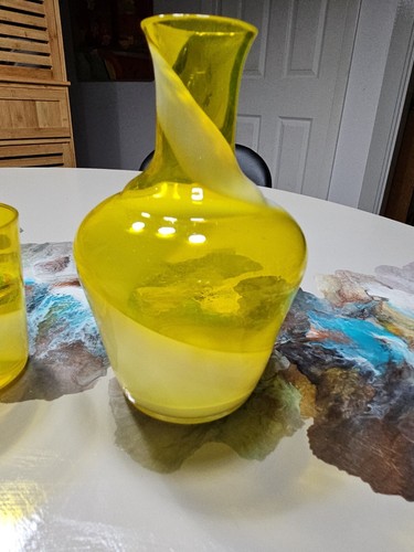 Lemon Yellow And White Swirl Glass Tumble Up - Picture 6 of 8