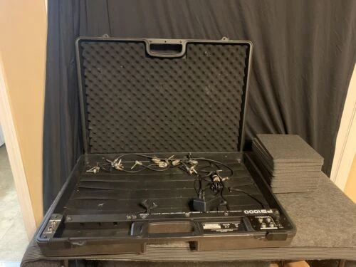 Pedal de efectos de guitarra Behringer tableros y estuches