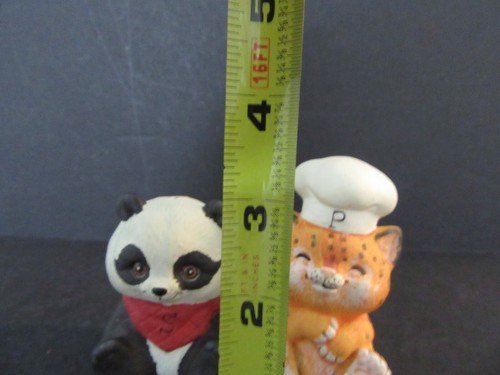 Vintage Enesco Kitten & Panda Ceramic Salt & Pepper Shakers - Picture 9 of 9