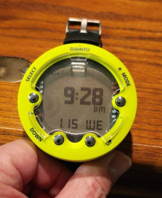 Suunto Zoop Novo Wrist Dive Computer Scuba Diving Watch Lime SS021643000