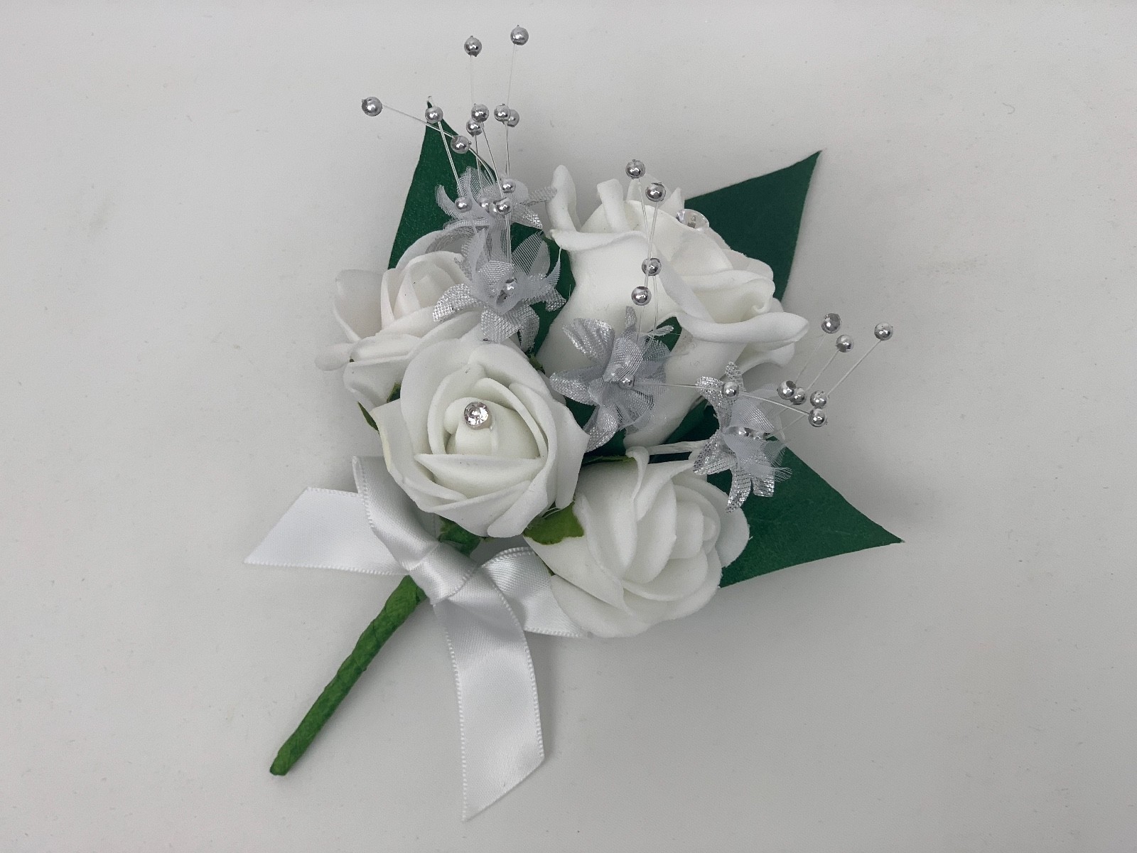 Wedding buttonhole corsage ladies flowers mothers pin on groom bride bouquet - Picture 3 of 13